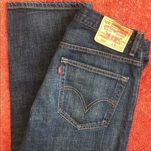 Levi’s 559 straight jeans